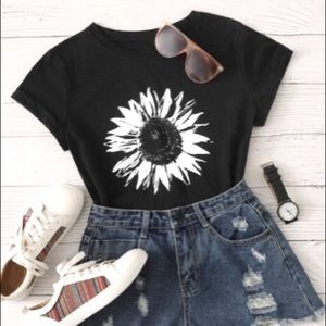 Sunflower Print Round Neck Tee